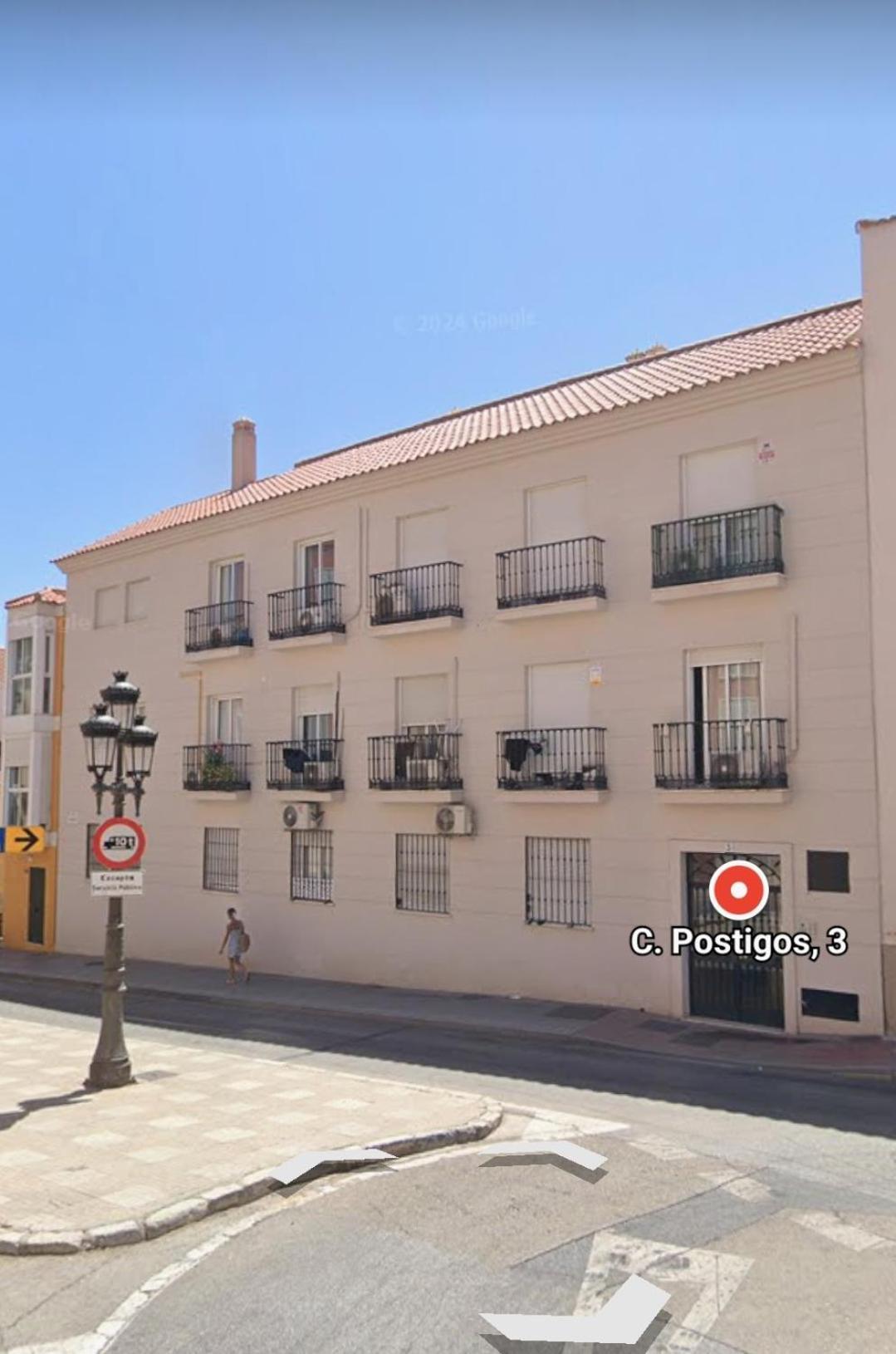 Penthouse With Solarium In The Center Of Malaga-atico Con Solarium En El Centro De Apartamento *