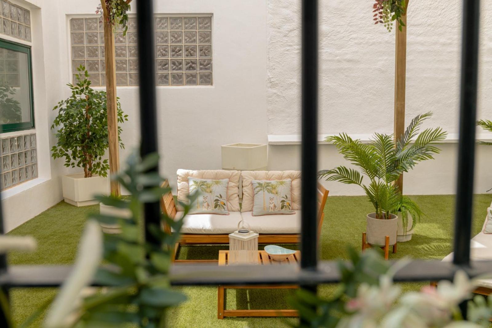 Cathedral Suites-city Center With Terrace Apartamento