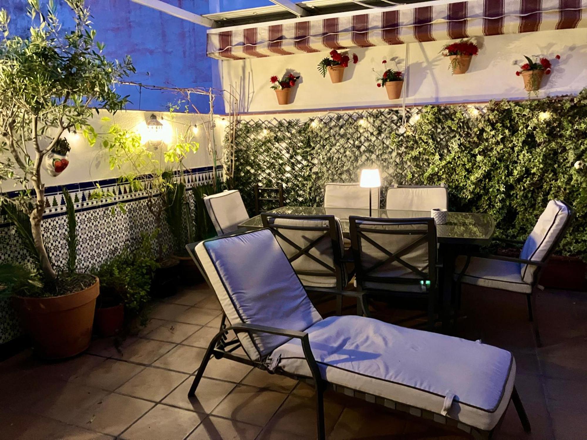 Maravilloso Centrico De 70m2, Jardin Propio 40m2 Con Piscina Ninos Y Parking Opcional Apartamento *