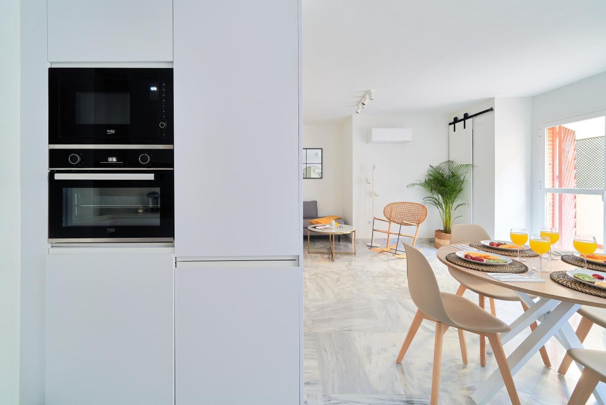 Modern Centre W/ Terrace & Fast Wifi Apartment *