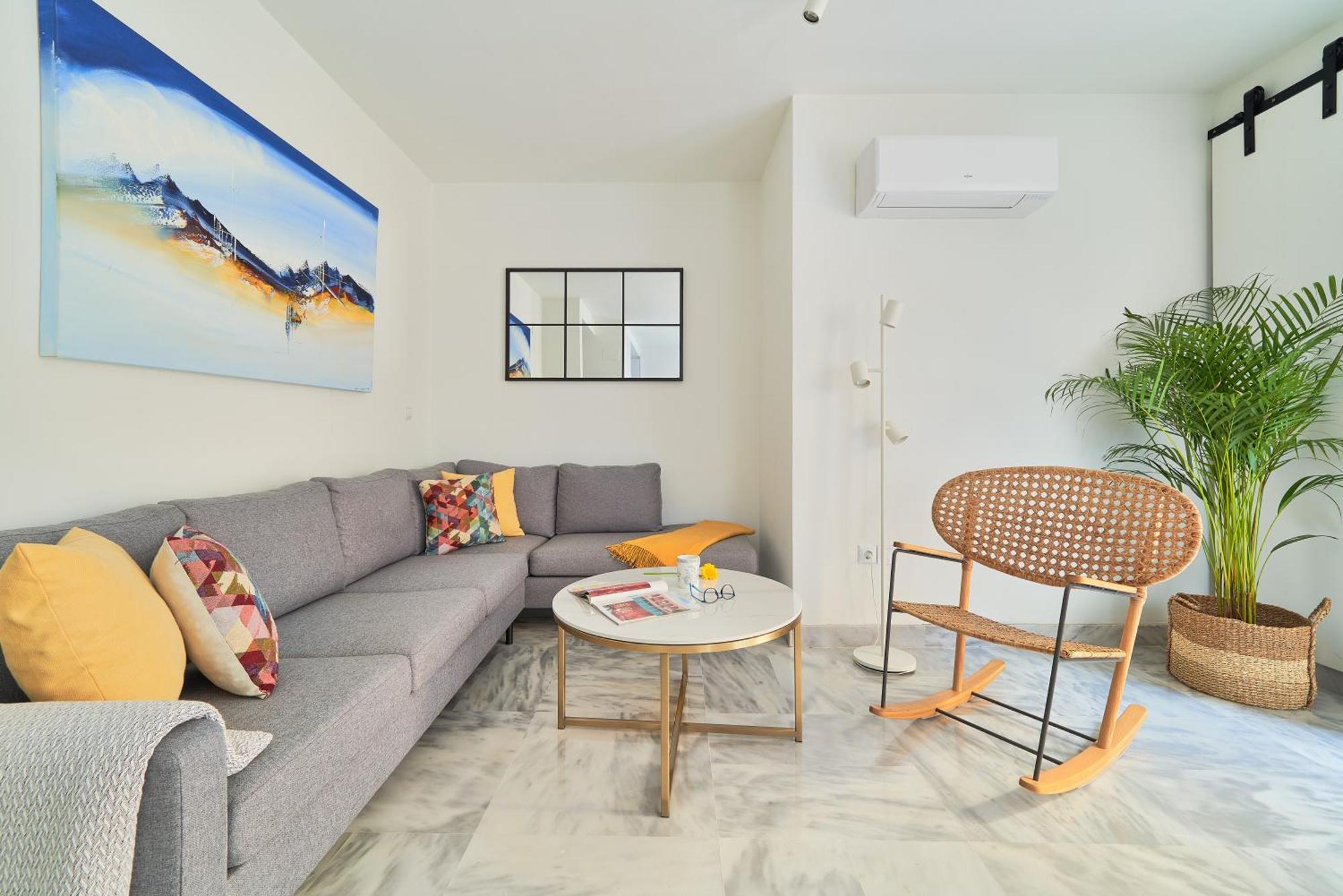 Modern Centre W/ Terrace & Fast Wifi Apartment