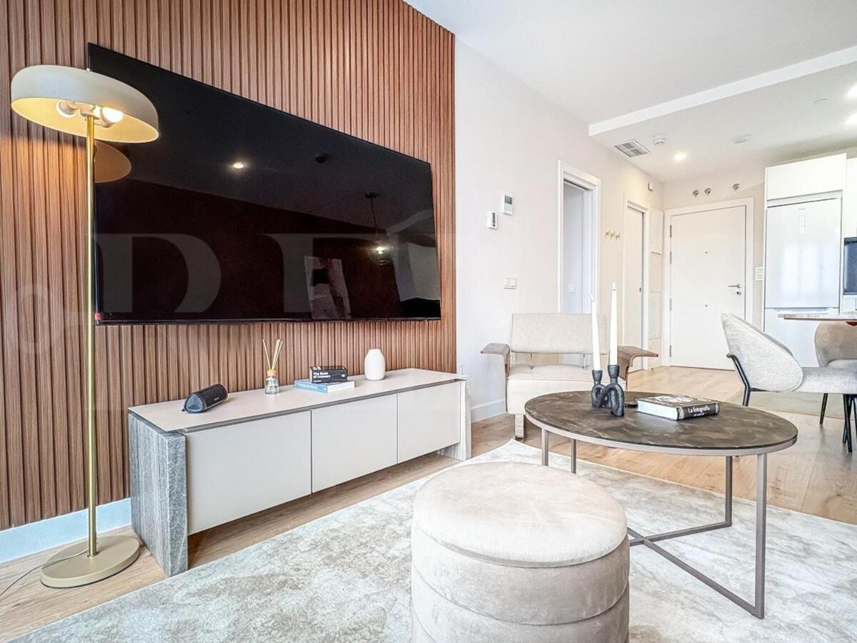 With Stunning Views And Parking By Rems Lejlighed