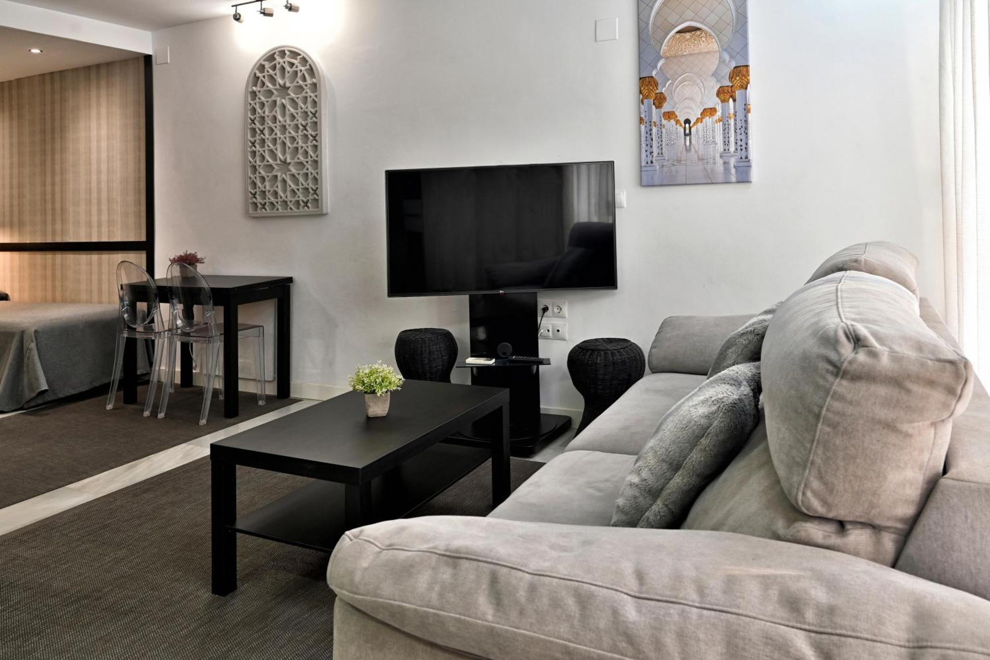 Rent4 La Malaqueta 2 Apartment Málaga