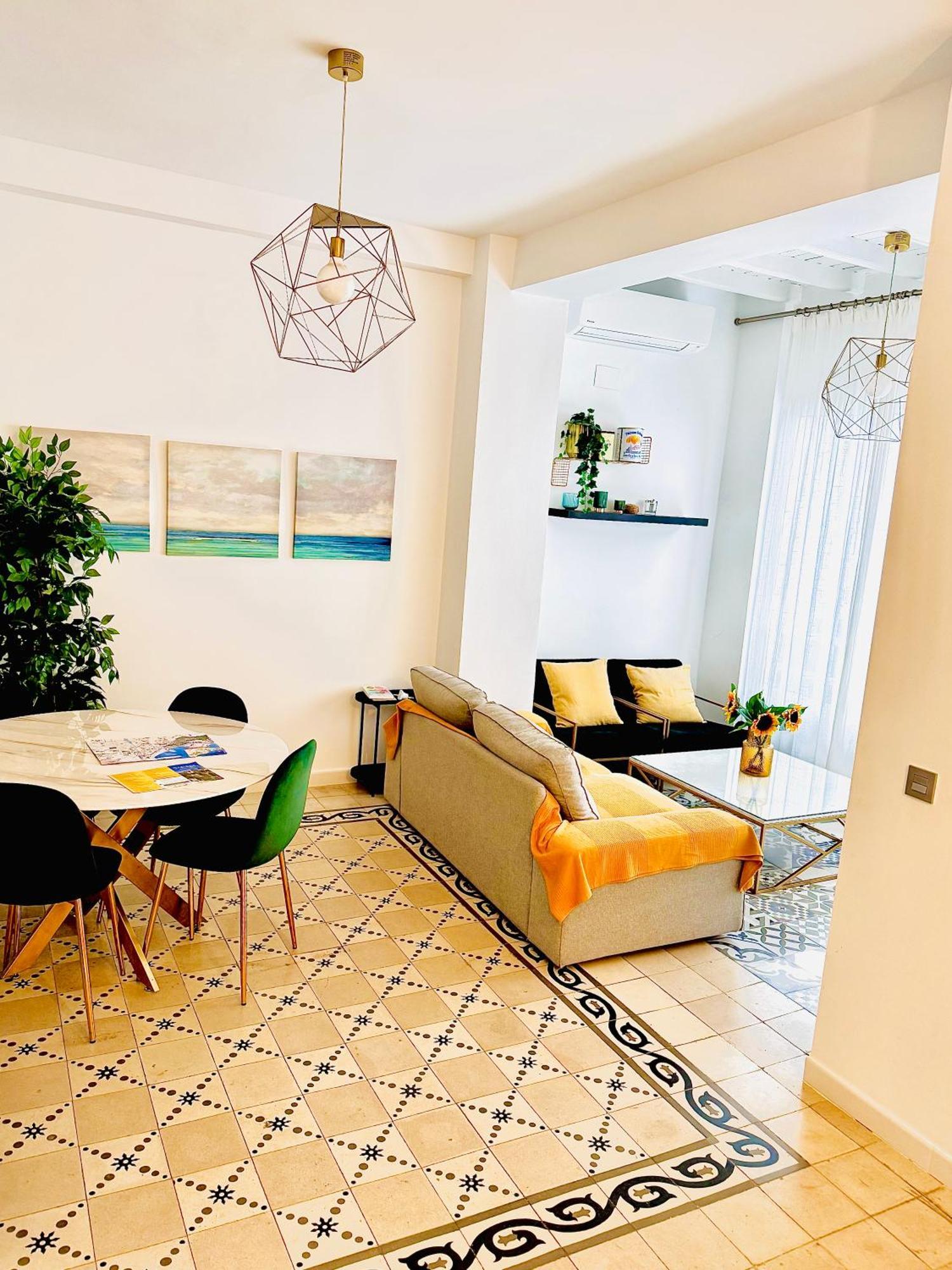 Reding & Center * Malaga