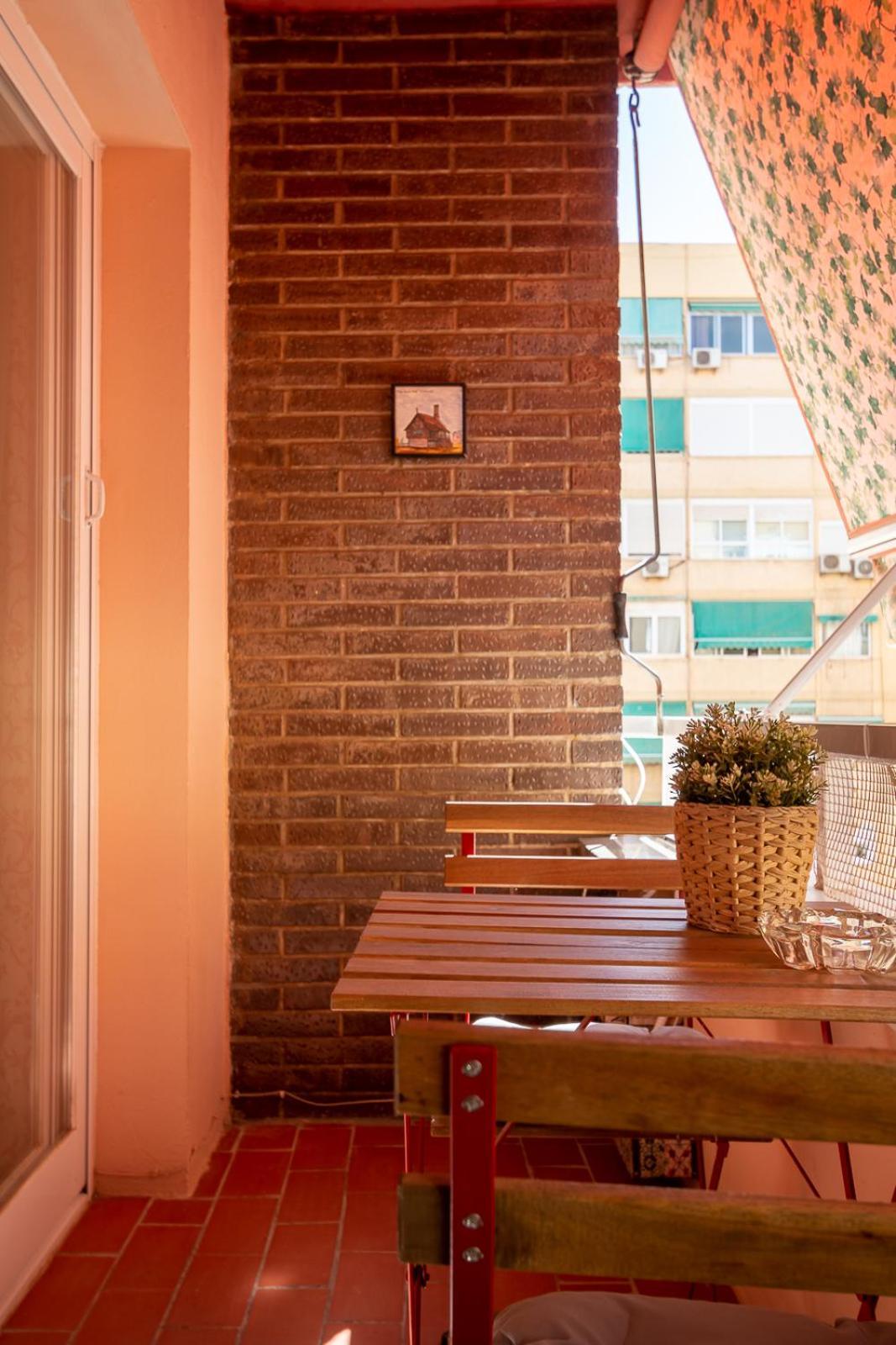Center With Parking Appartement *