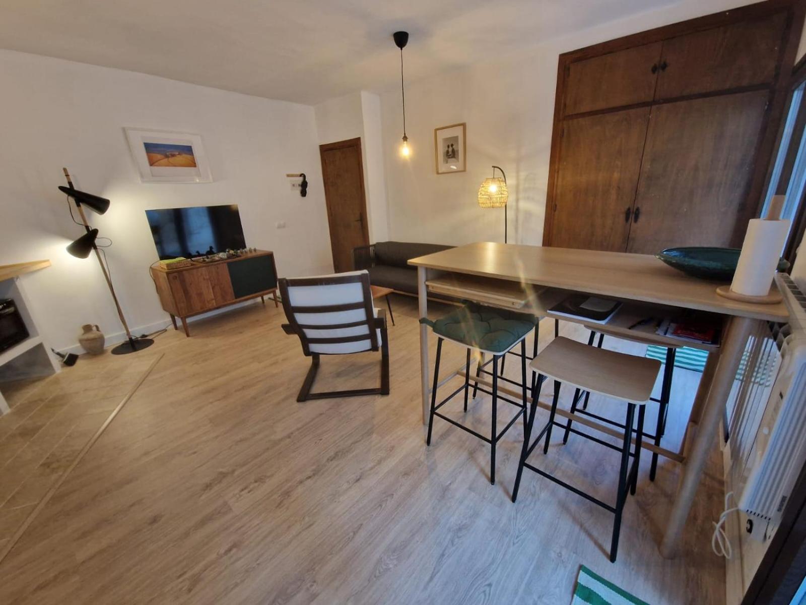 Amplia Y Tranquila Con Bano Privado En Piso Compartido Málaga