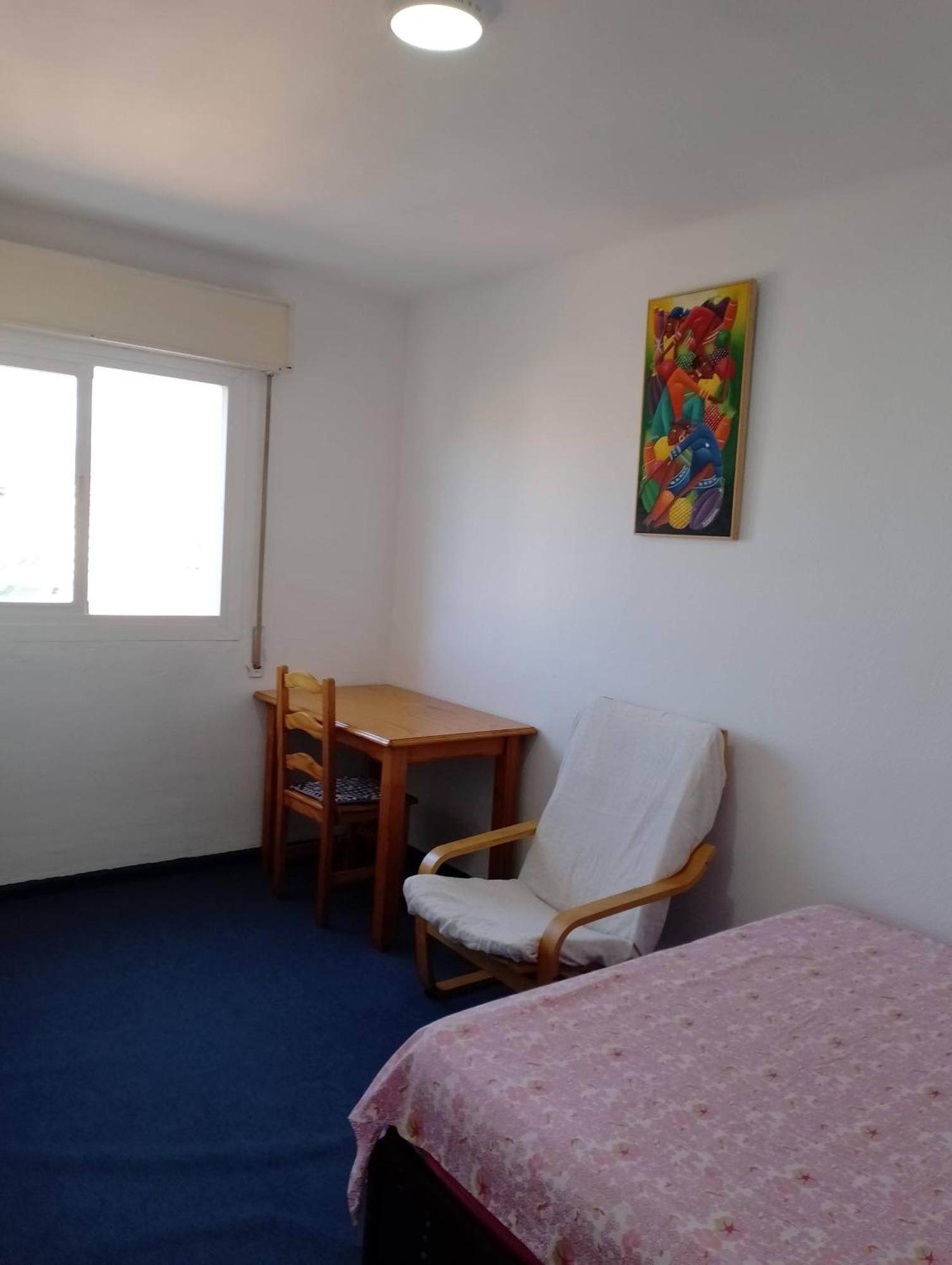 Habitación en casa particular Privada Comoda Centro Vialia Estacion De Tren Maria Zambrano Y Tambien Cerca A La Playa Málaga