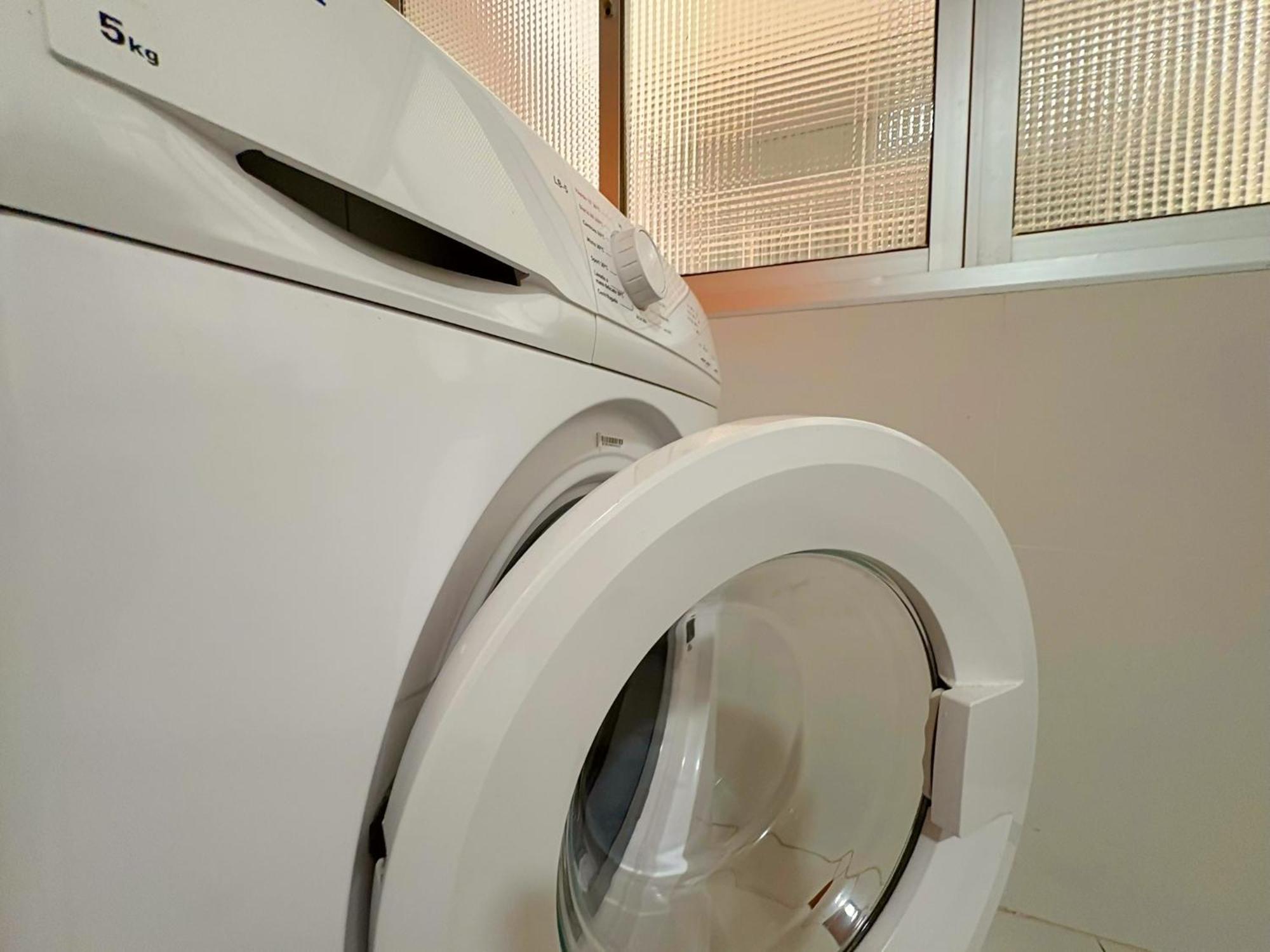 Apartamento Reyhouse Huelin 3rooms Cerca De La Playa Con Ac Málaga