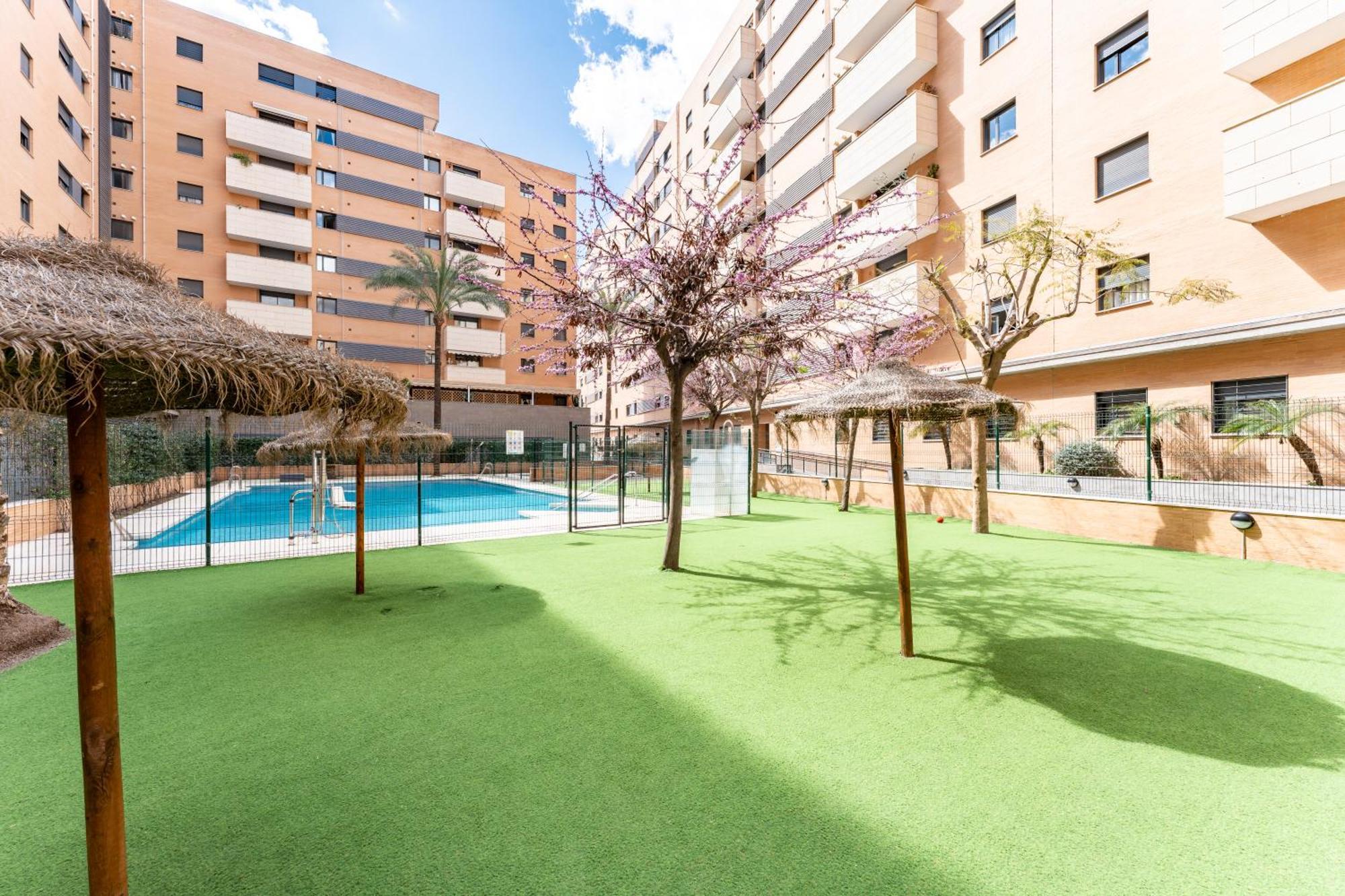 Maria Zambrano Center & Parking Apartamento