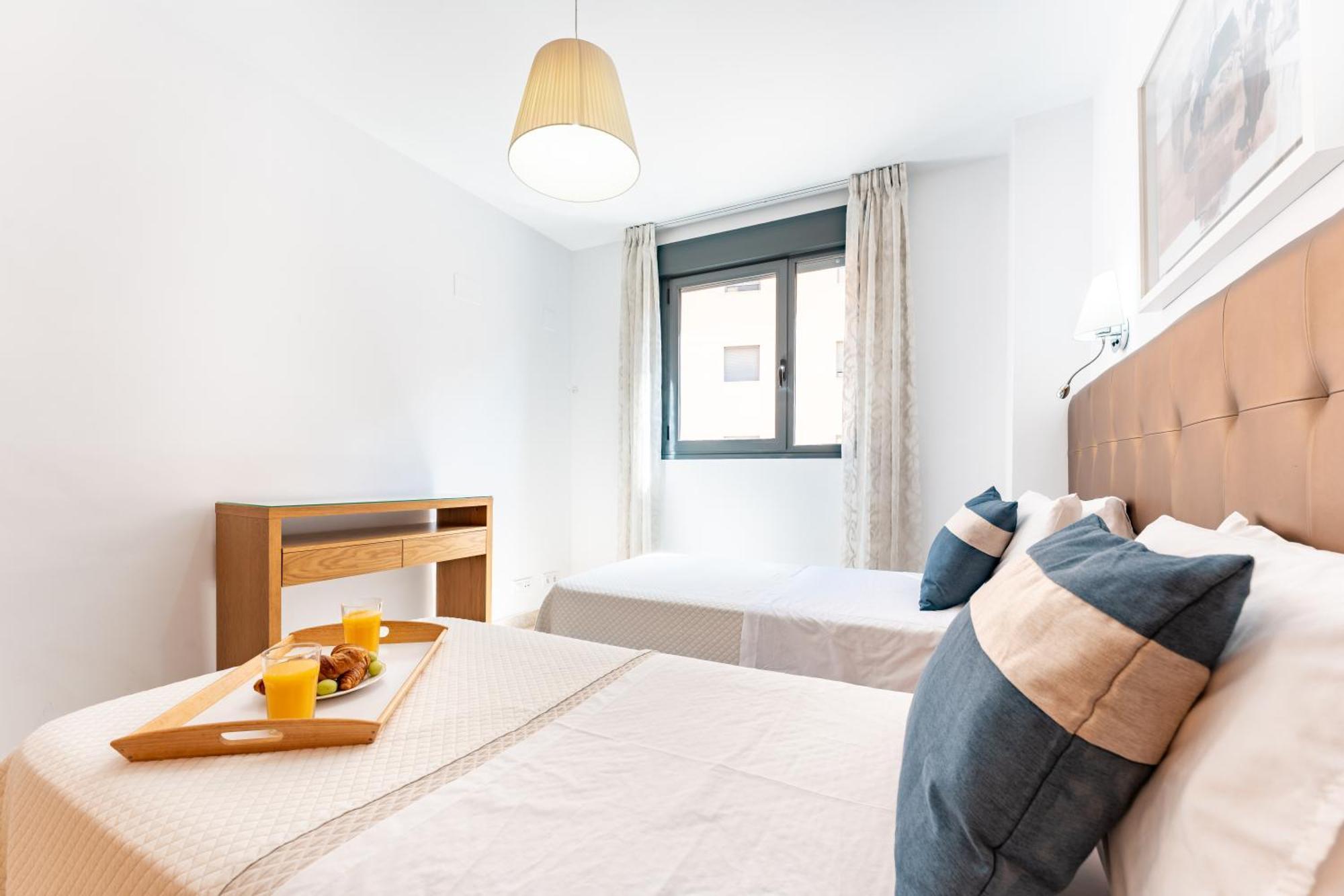 Maria Zambrano Center & Parking Apartamento *