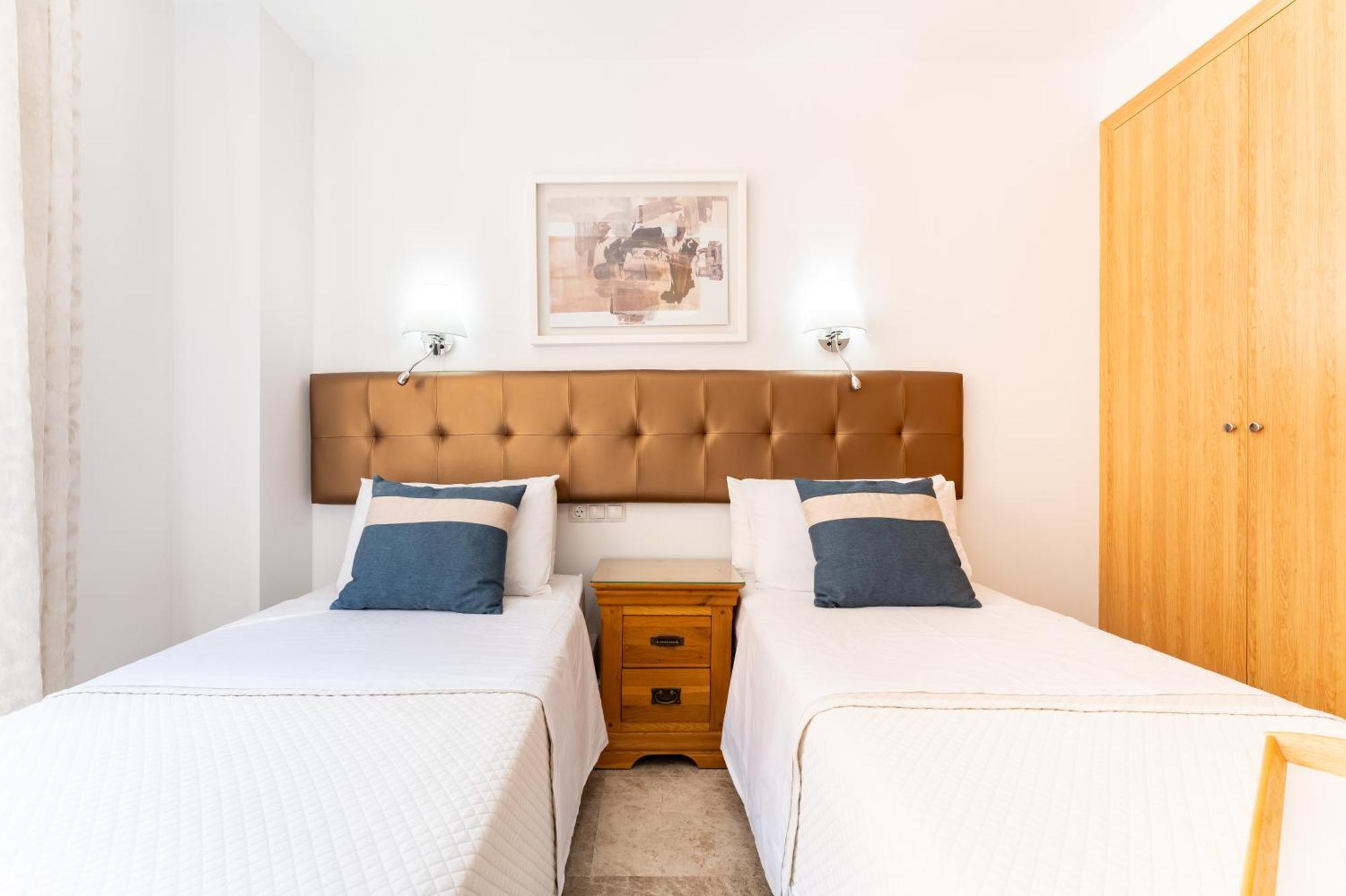 Maria Zambrano Center & Parking Apartamento *