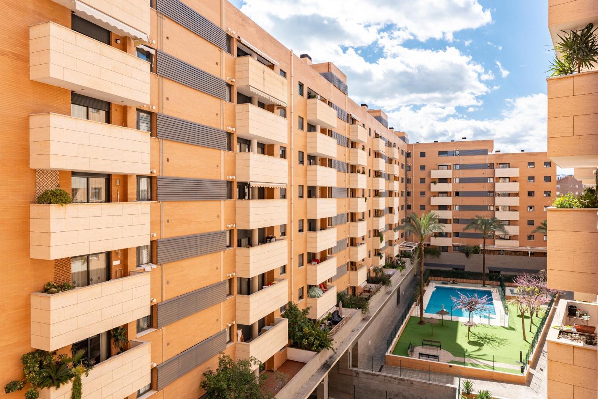 Maria Zambrano Center & Parking Apartamento *