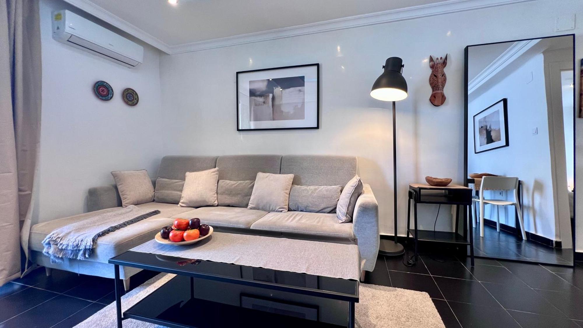 Cool, Modern And Snug 3br Peachy Appartamento Málaga