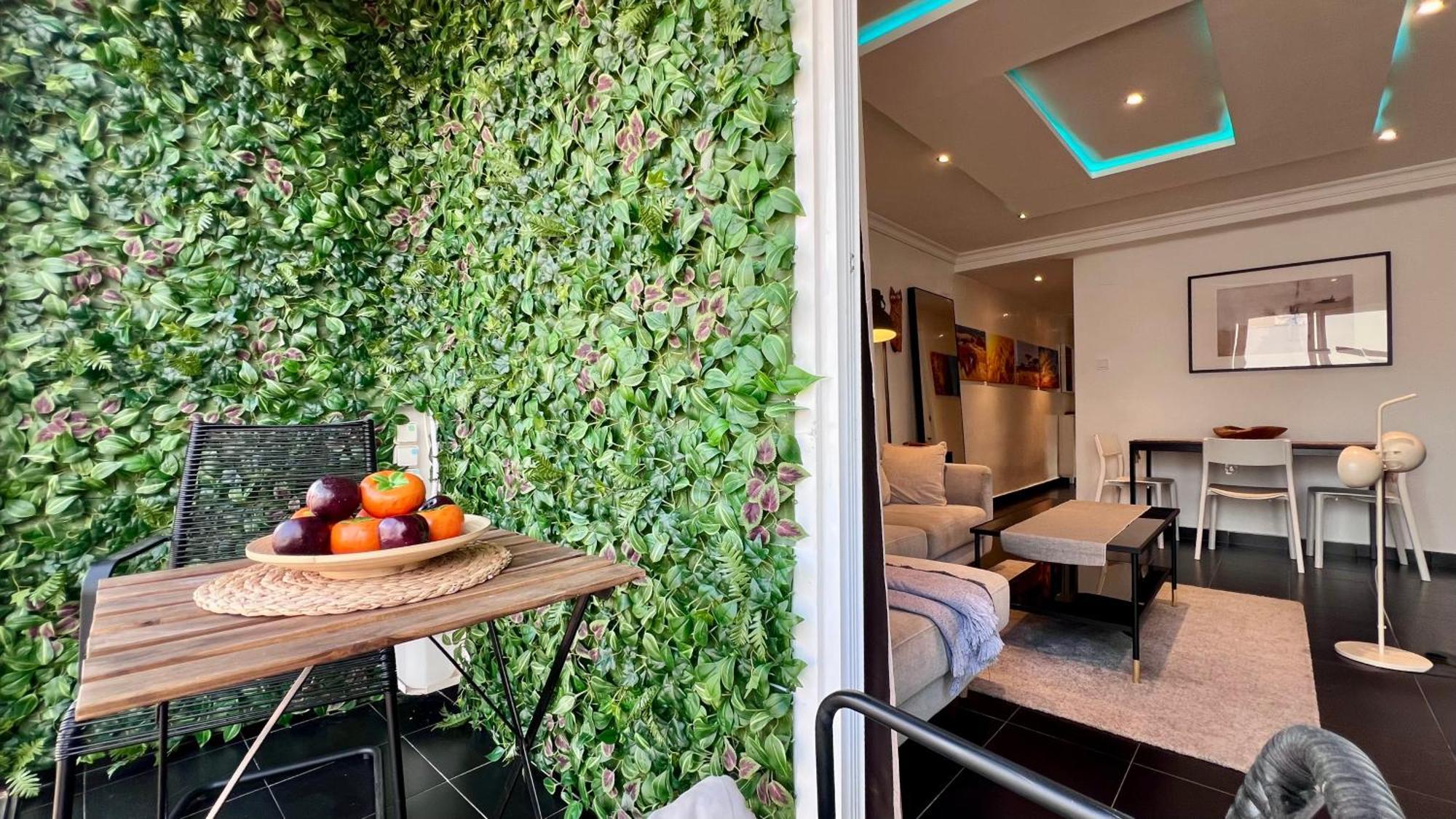 Appartamento Cool, Modern And Snug 3br Peachy Málaga