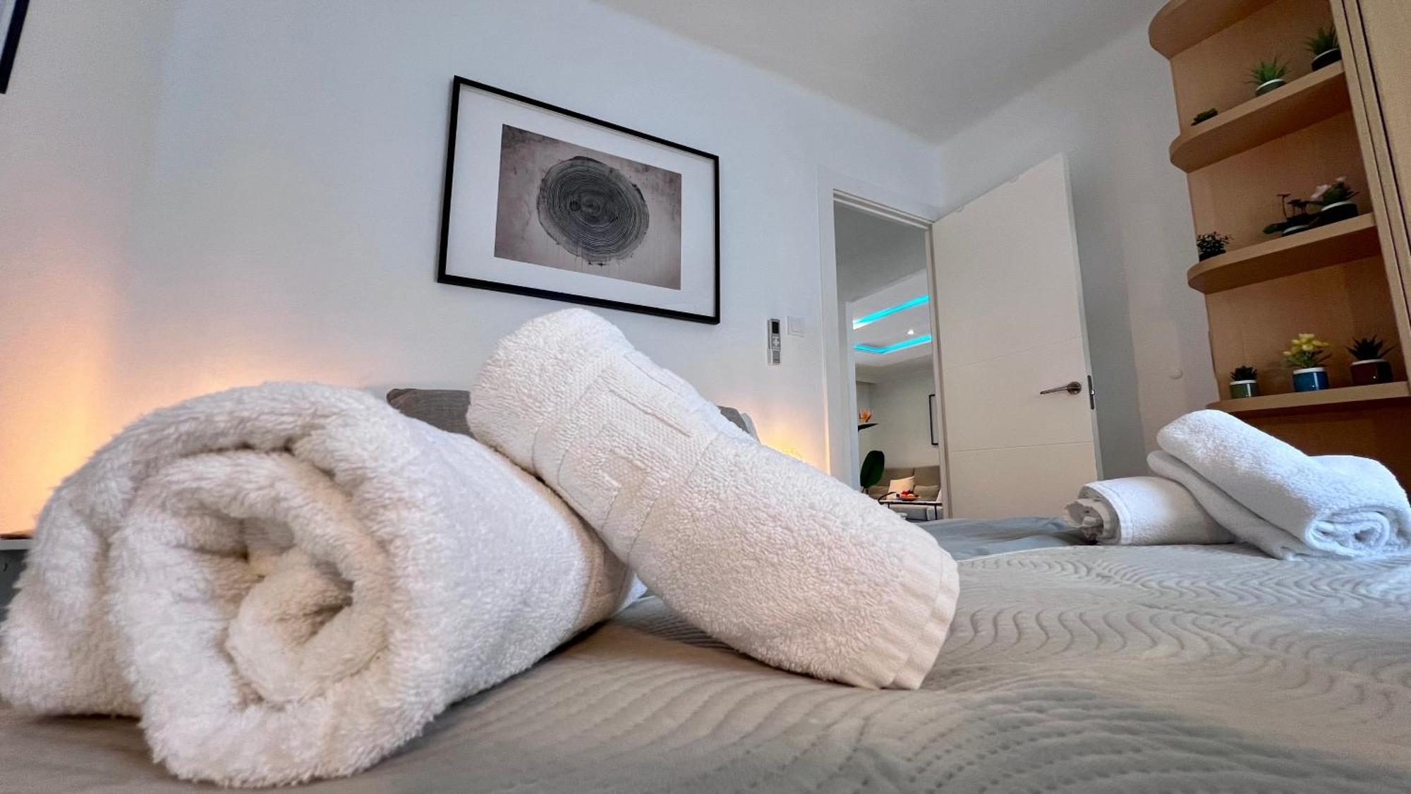 Appartamento Cool, Modern And Snug 3br Peachy Málaga