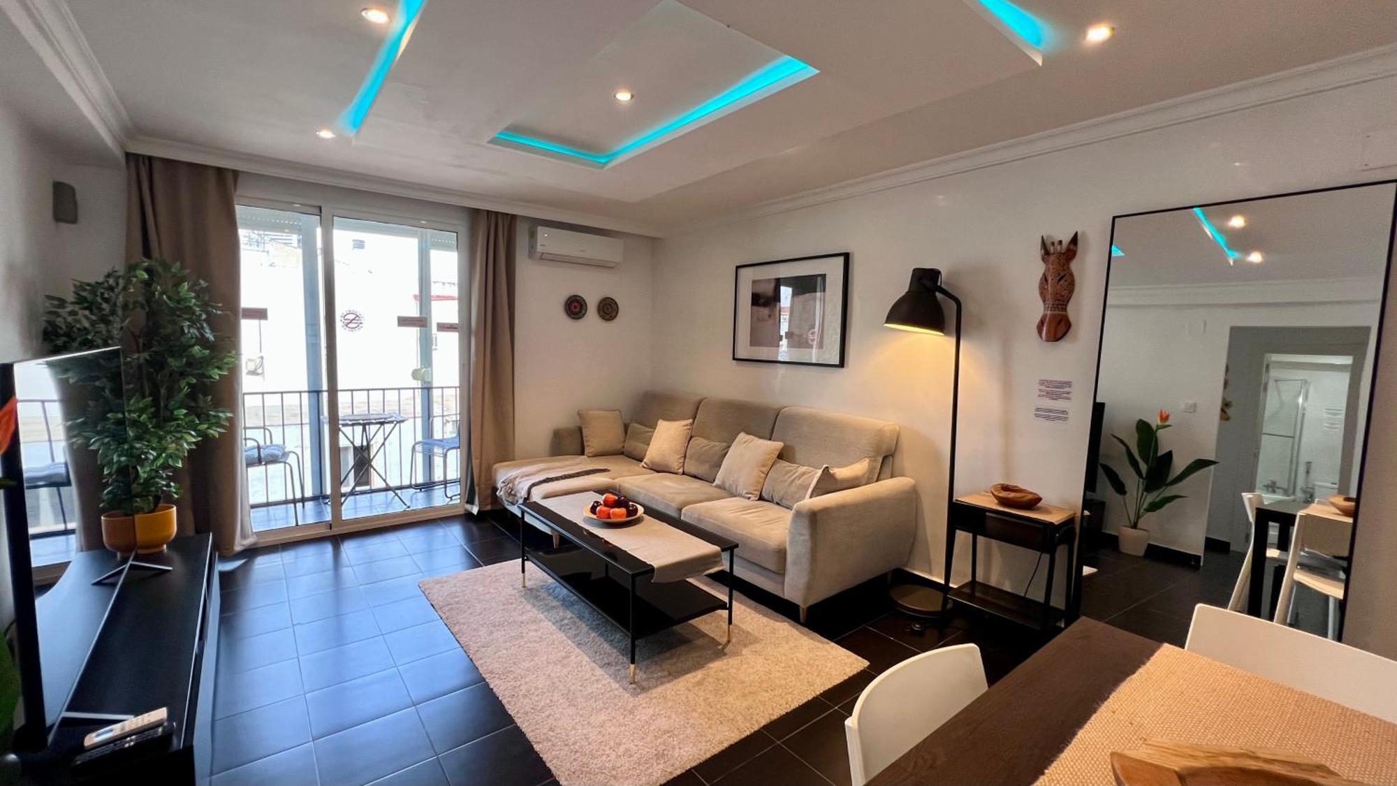 Appartamento Cool, Modern And Snug 3br Peachy