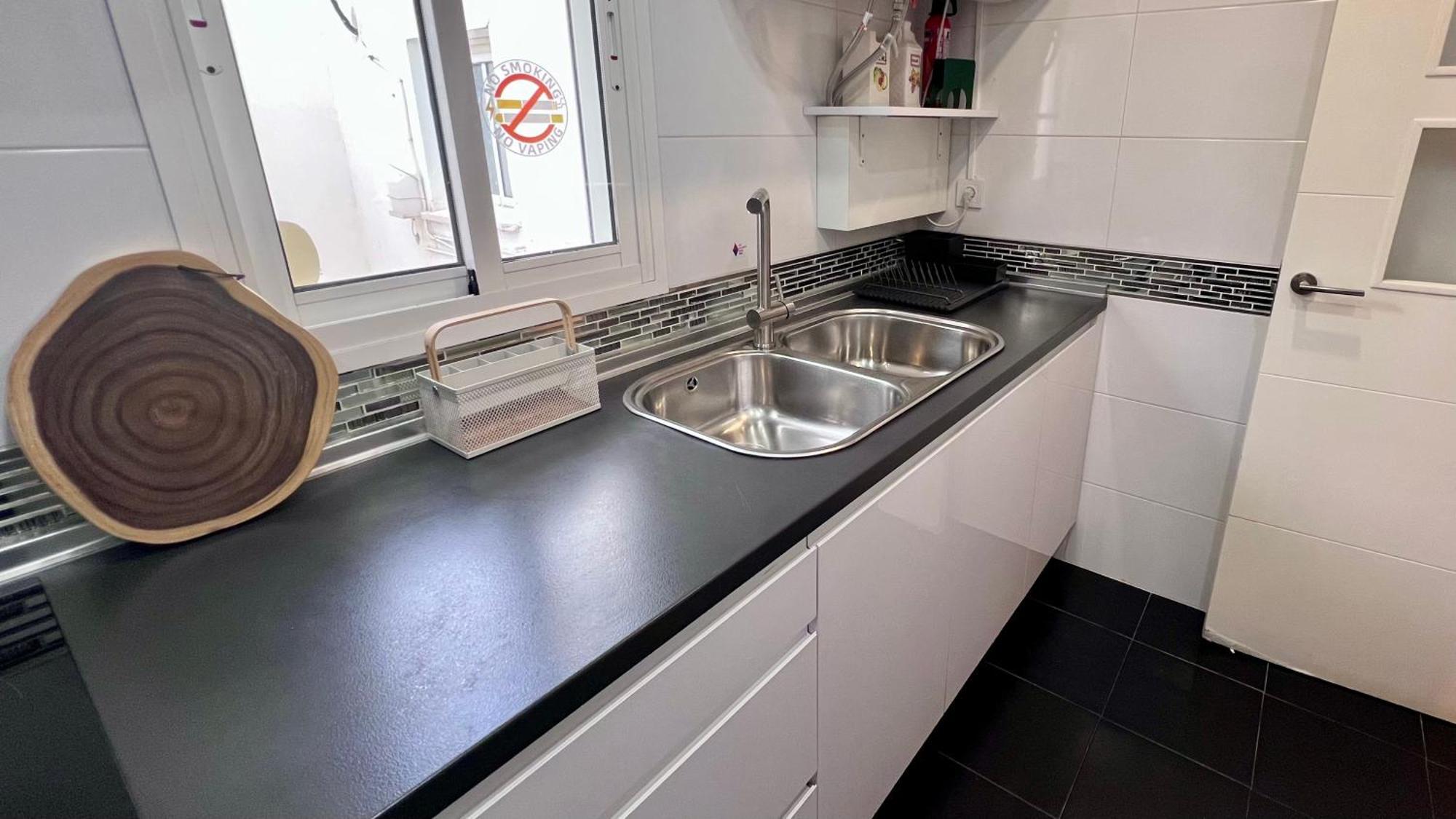 Cool, Modern And Snug 3br Peachy Appartamento *