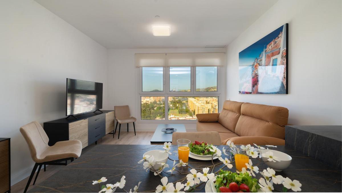 Xpce Urban 17 Skyline - Parking Free *