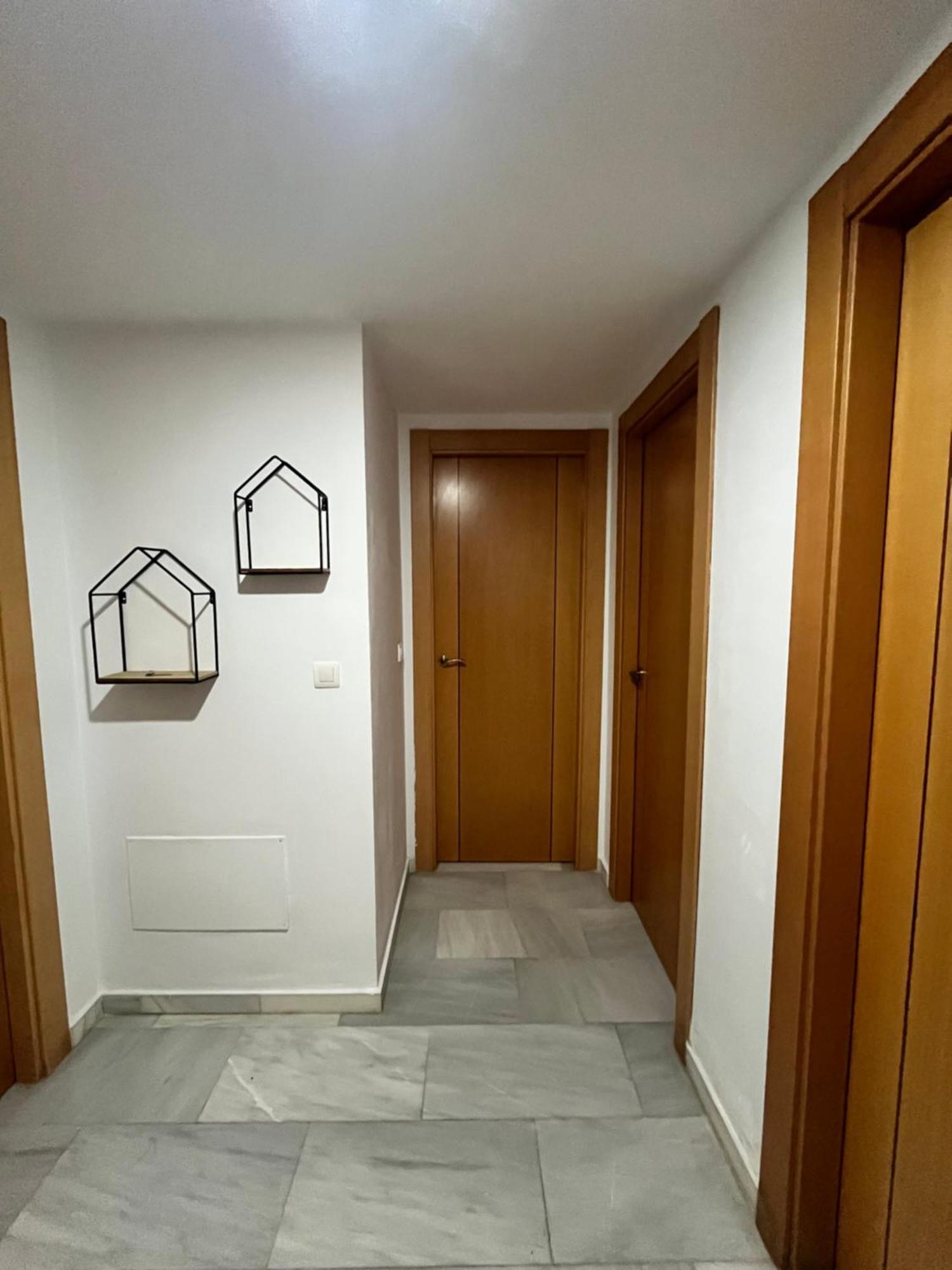 Boutique - Carlos Haya Area With Parking