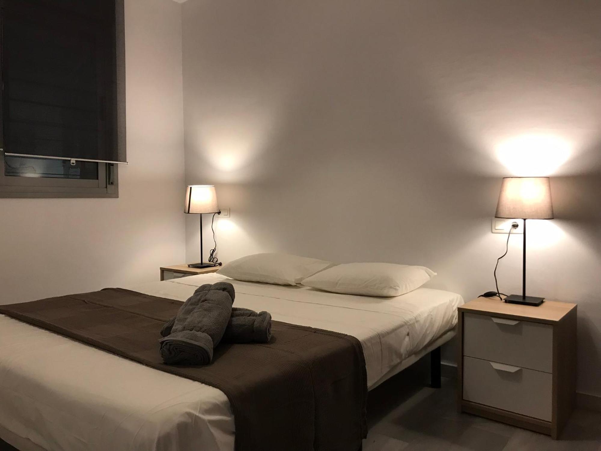 Boutique - Carlos Haya Area With Parking Lejlighed