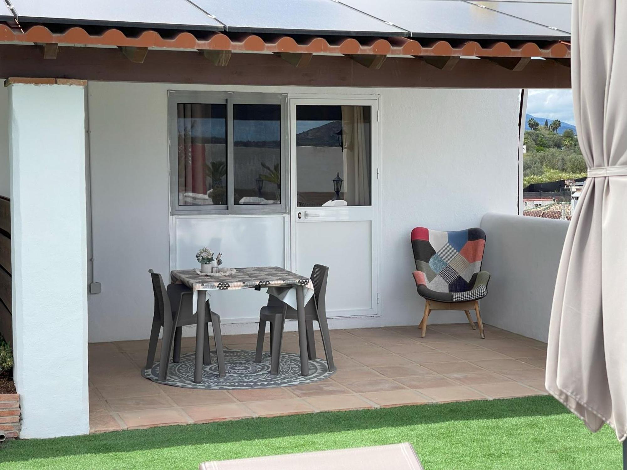 La Casa De Familia Bed & Breakfast Malaga