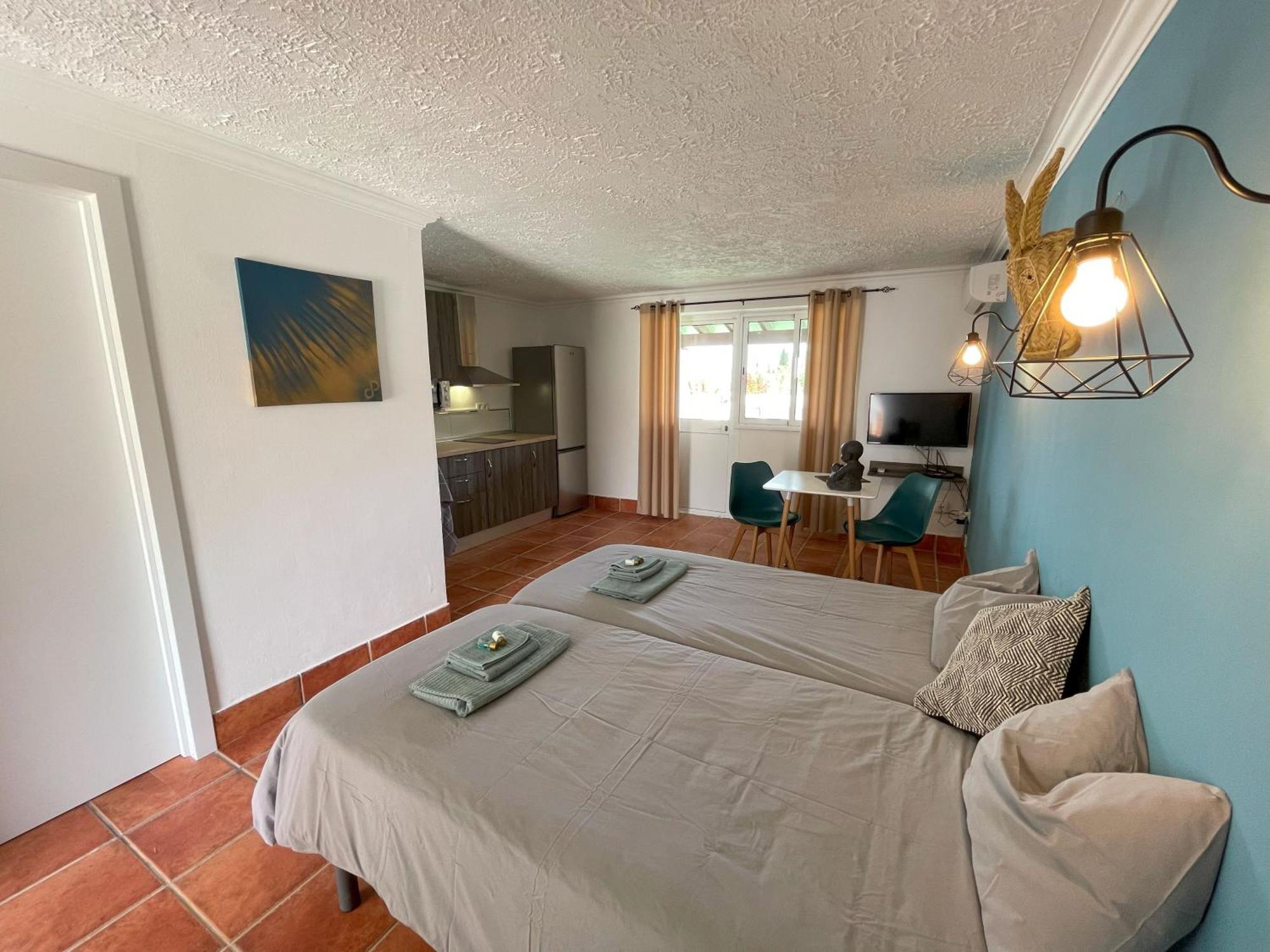La Casa De Familia Bed & Breakfast Malaga