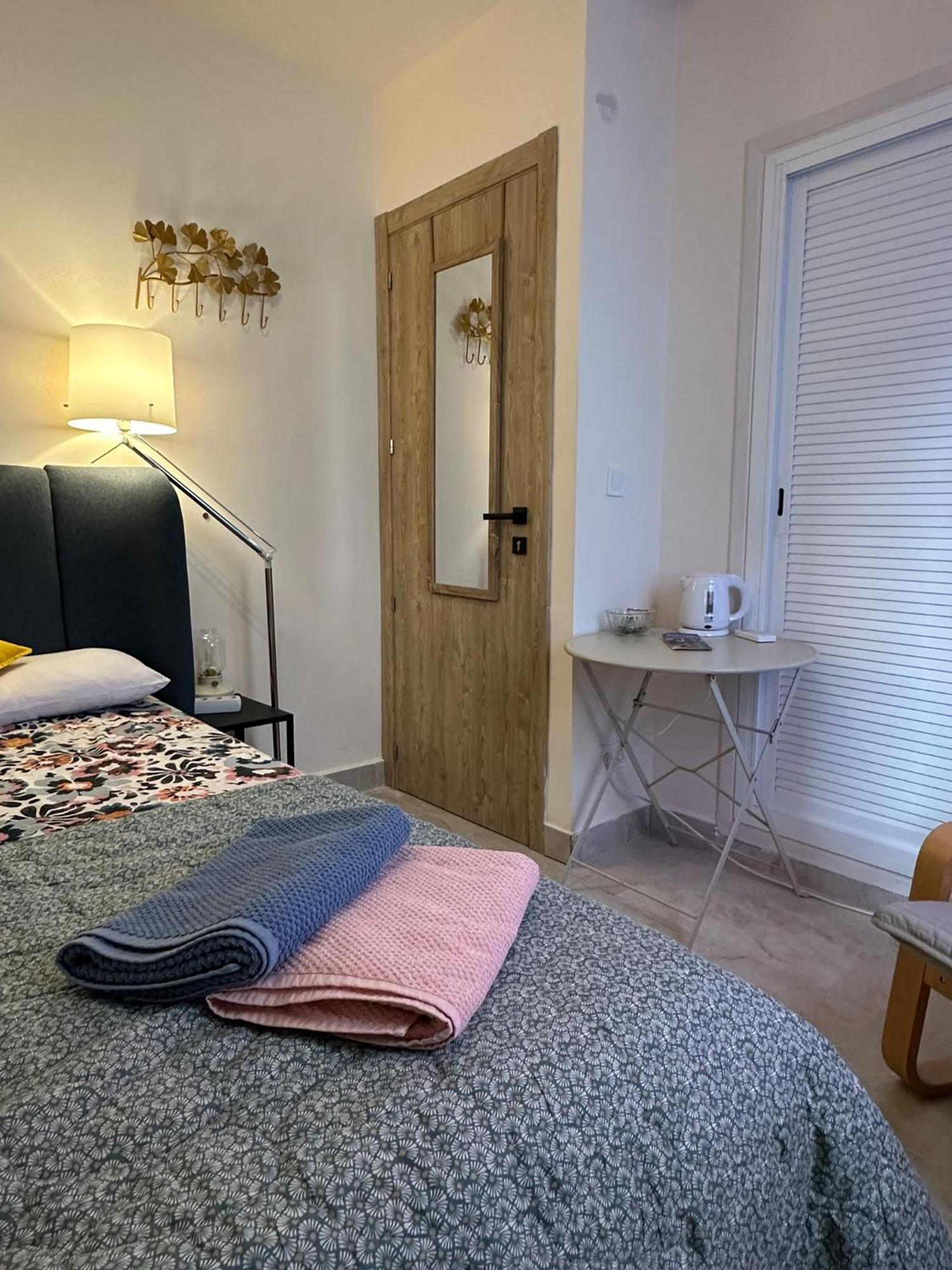 Peaceful Little Bedroom Málaga