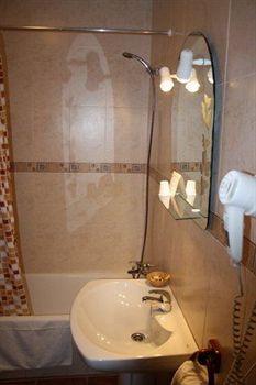 Casa Vazquez Hotell 2*