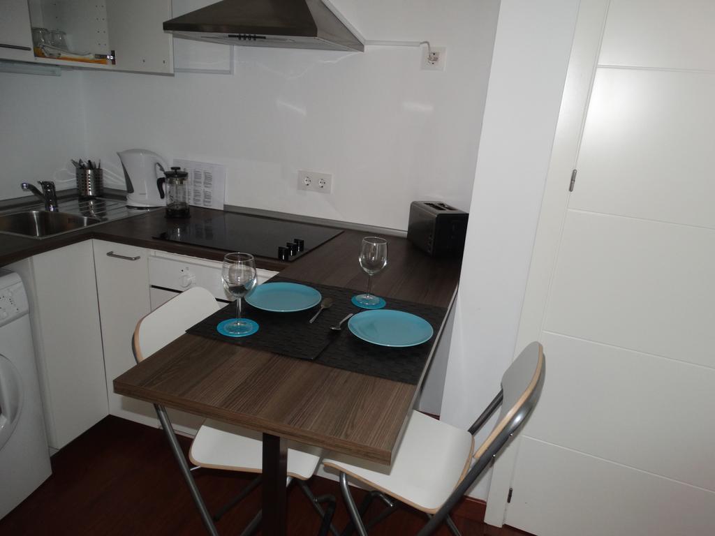 - Pozos Dulces, 22 * Málaga