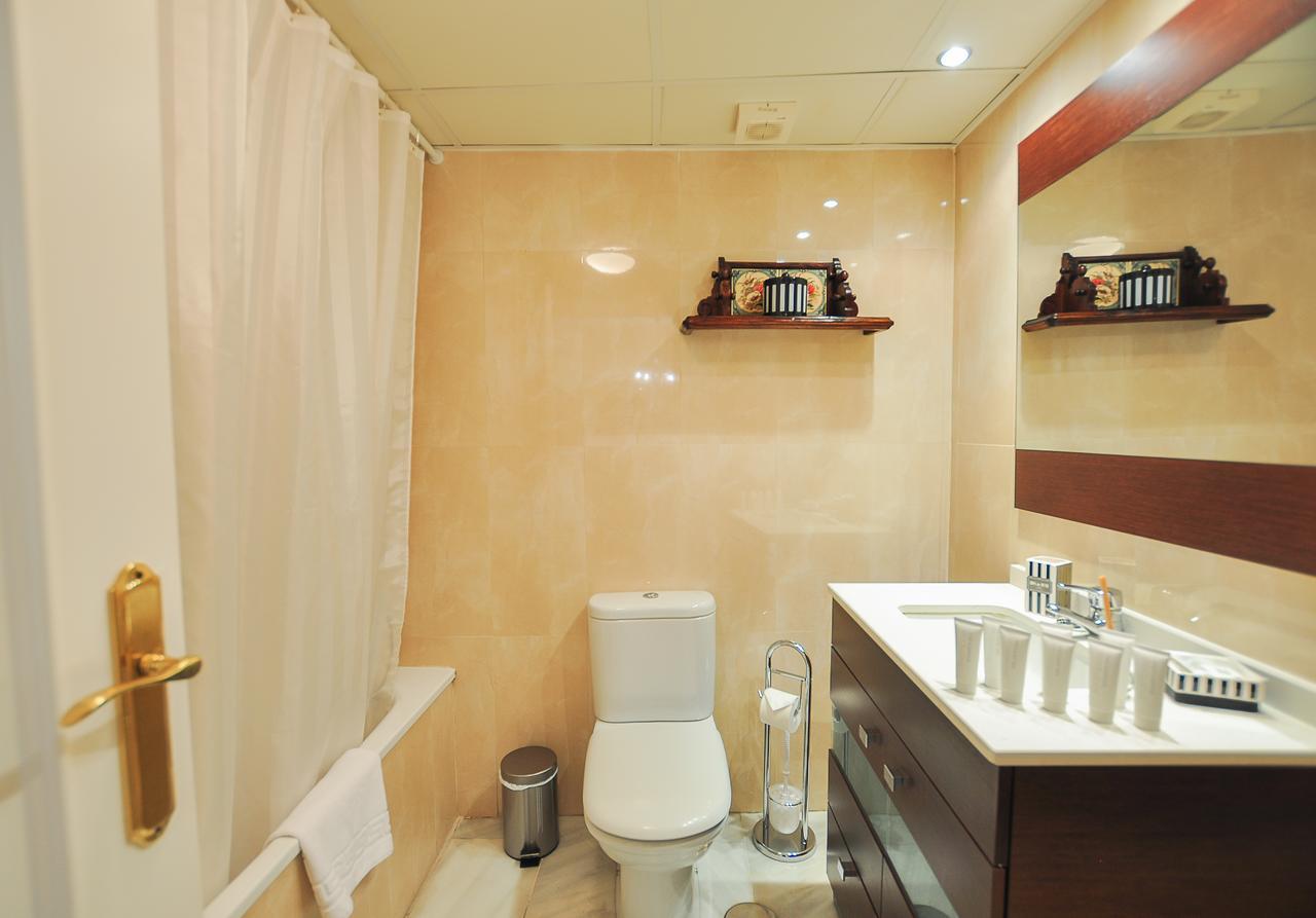 Acogedor Apartamento Junto A Calle Larios By Renthas *