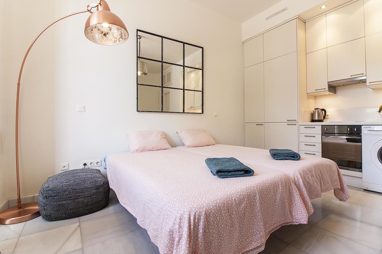 Cortina ! Apartamento Málaga