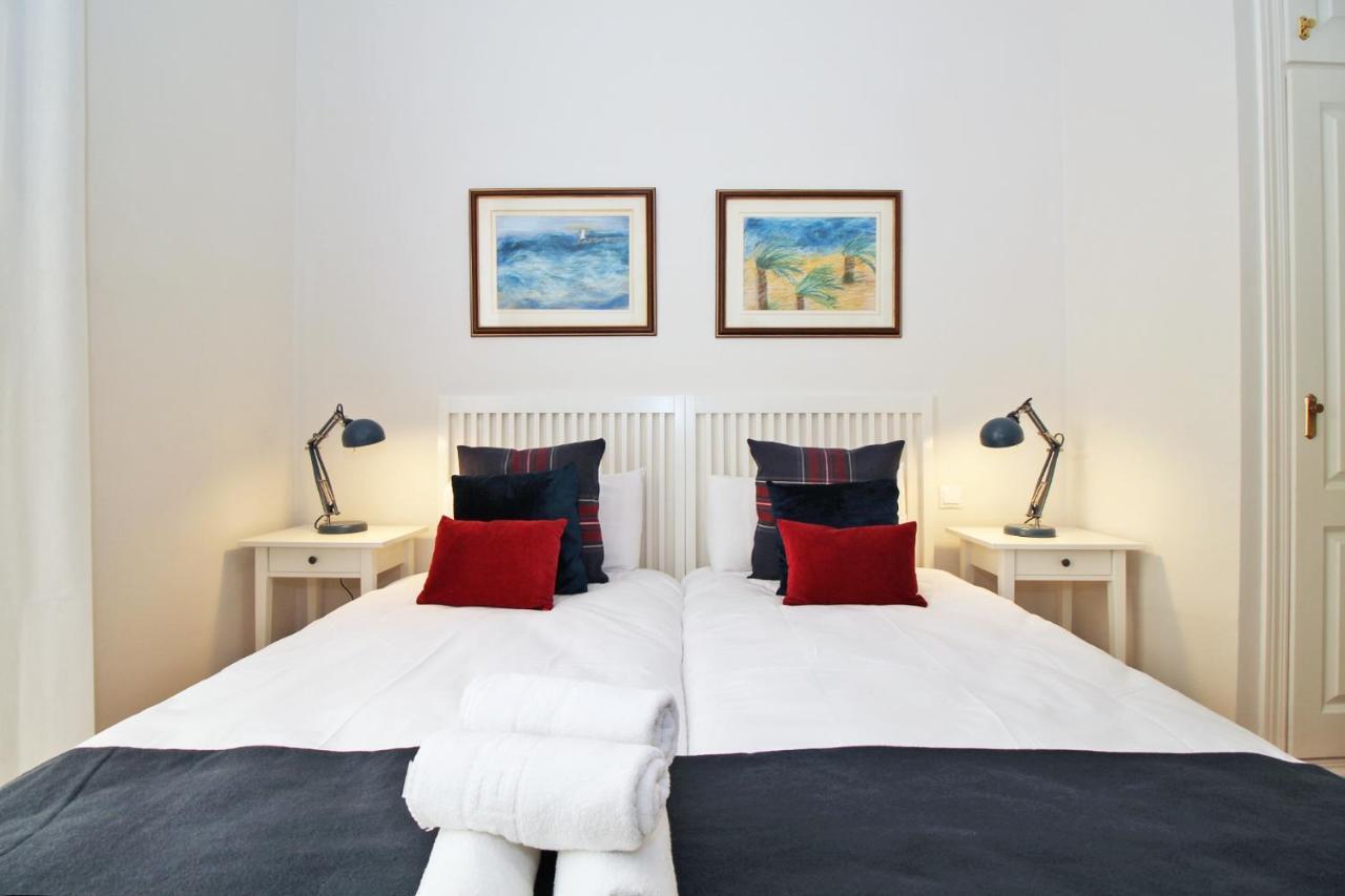 Del Parque Flats - Premium - Maestre Apartment *