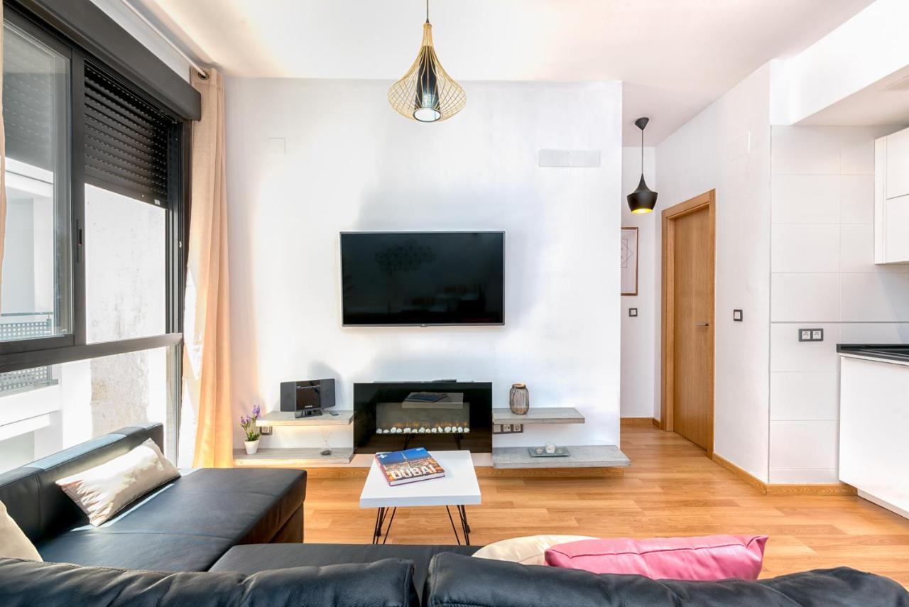 Atico terraza privada piscina centro ac nuevo 1hab Appartamento *