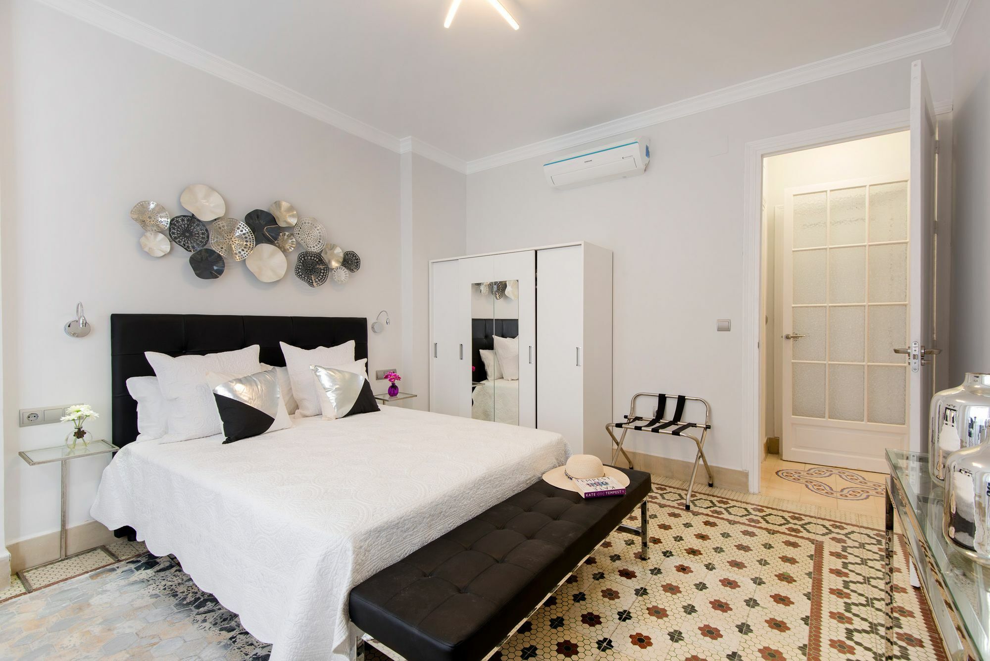 Fantastico Piso En El Centro De Apartamento *