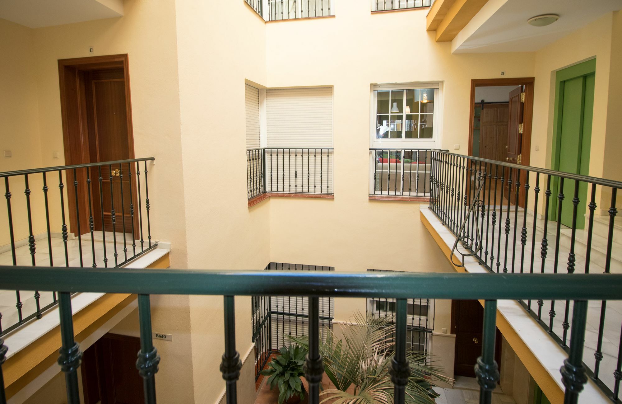 New Wood Plaza La Merced Appartement *