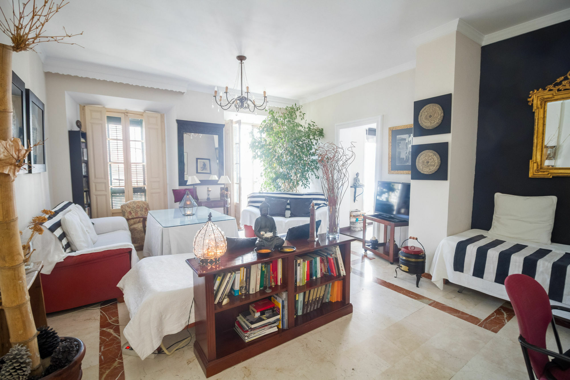 Casas De Campos - Quiet But *