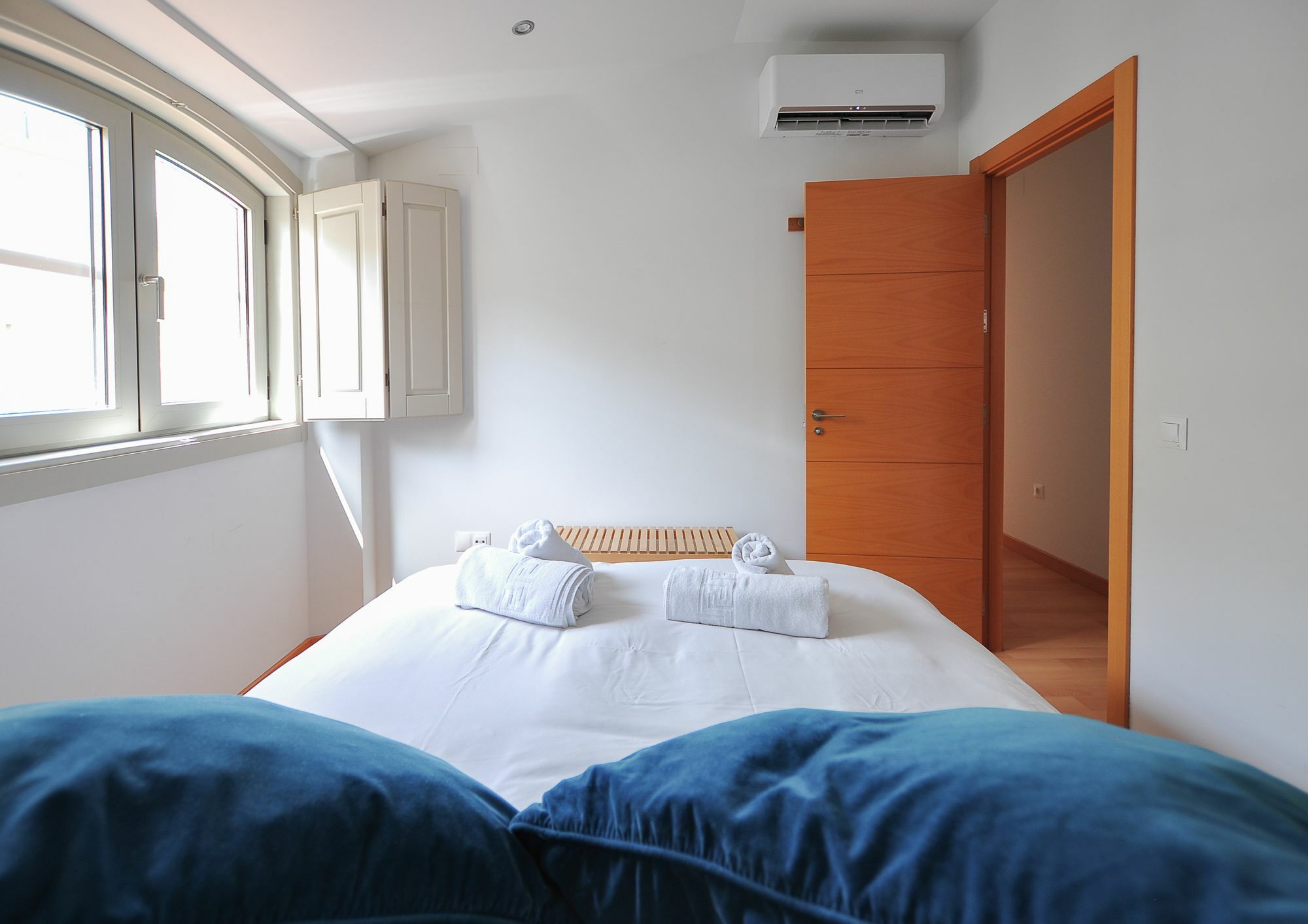 Renthas Atico Picasso Apartment *