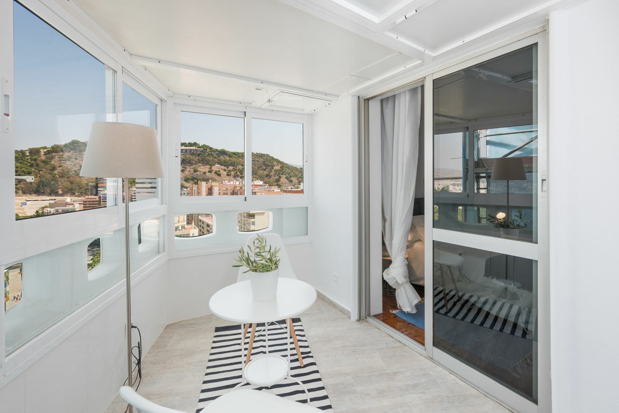 Paseo De La Farola Apartamento Málaga