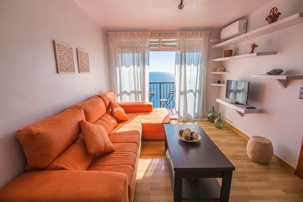 Piso Primera Linea De Playa * Málaga
