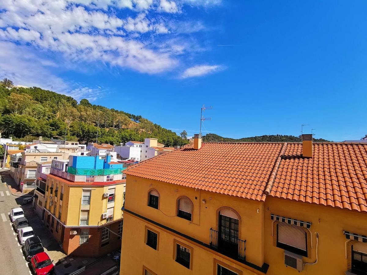 Genuar Center. Free Parking Appartement *