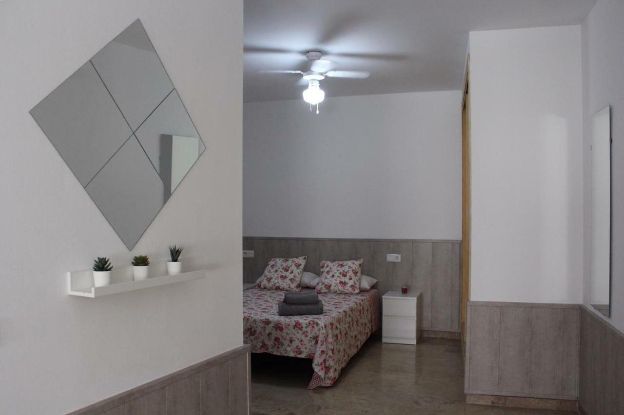 Amazing And Clean Studio Very Close To Center Apartamento