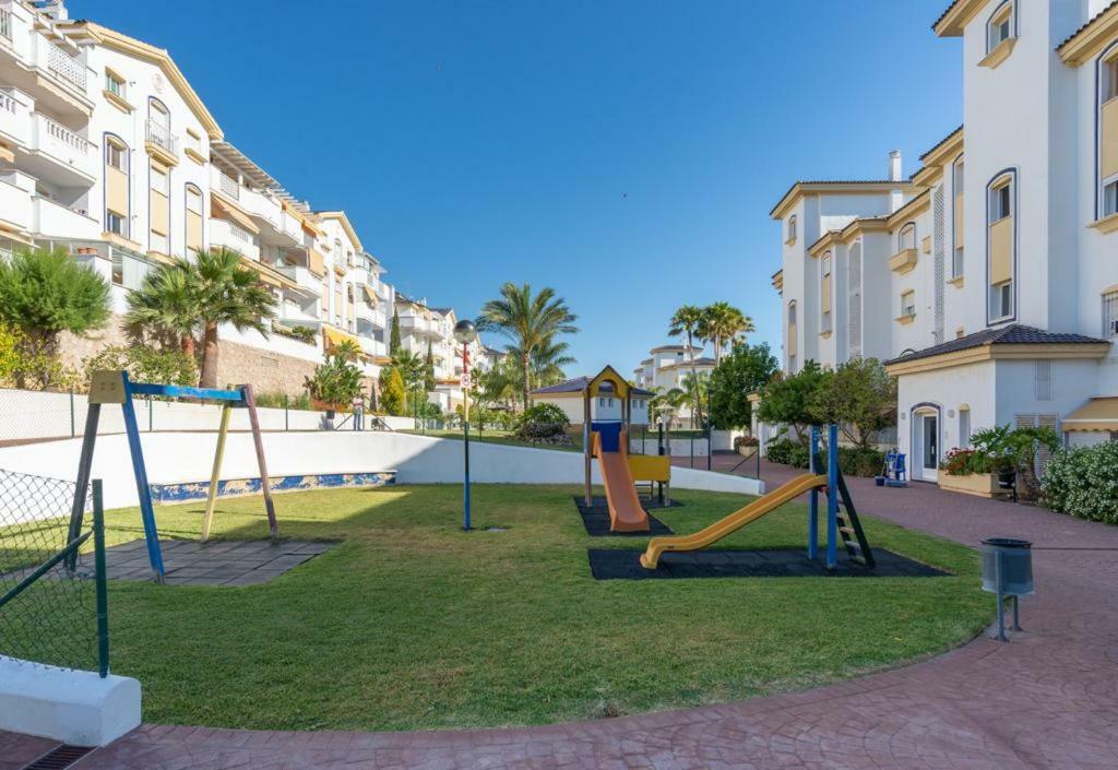 Appartement Lujo Al Lado Del Aeropuerto Parking Free