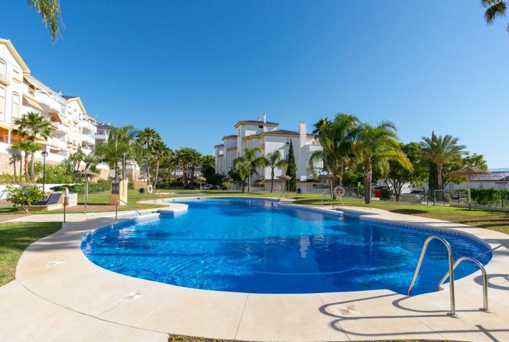 Appartement Lujo Al Lado Del Aeropuerto Parking Free