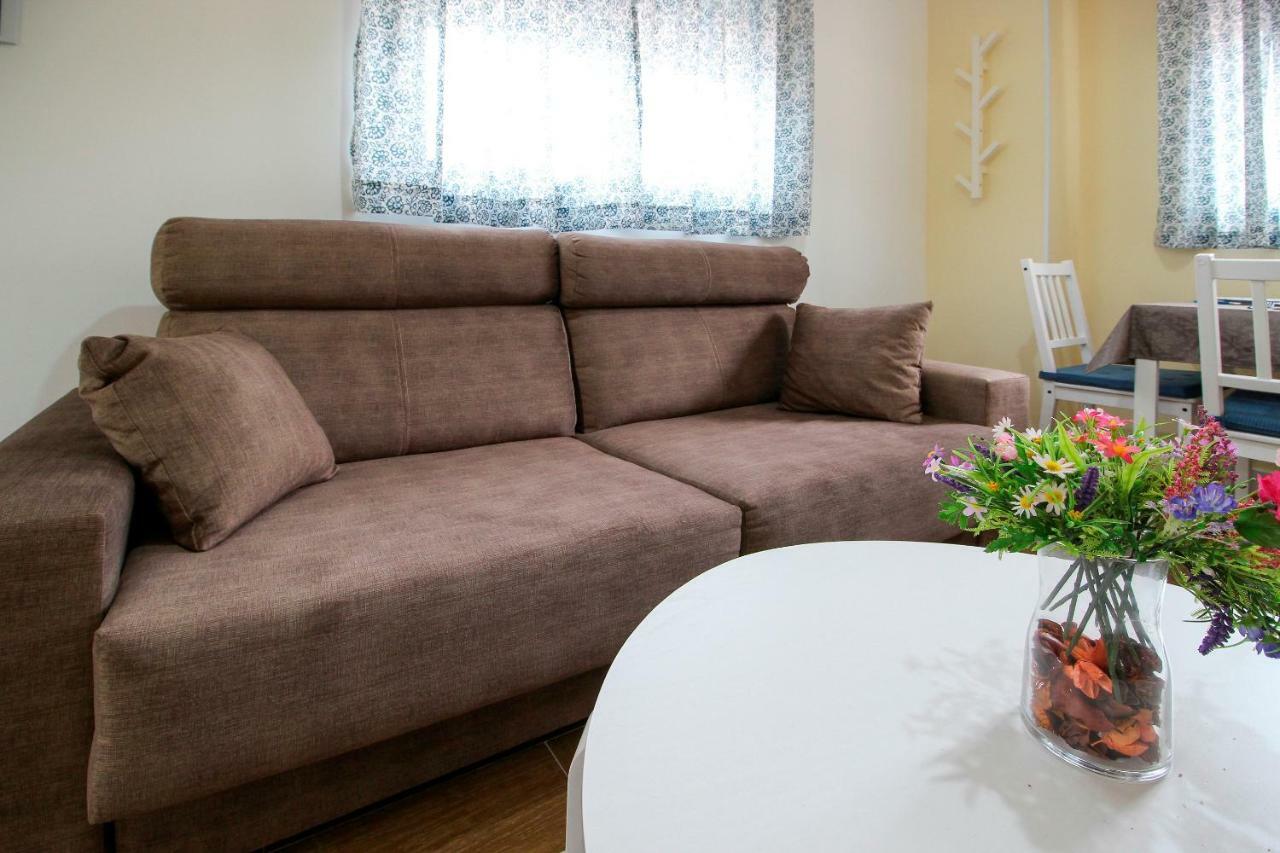 Palacios 6, Nuevo, Playa, Barrio Tranquilo, Todos Servicios, Pa Appartement