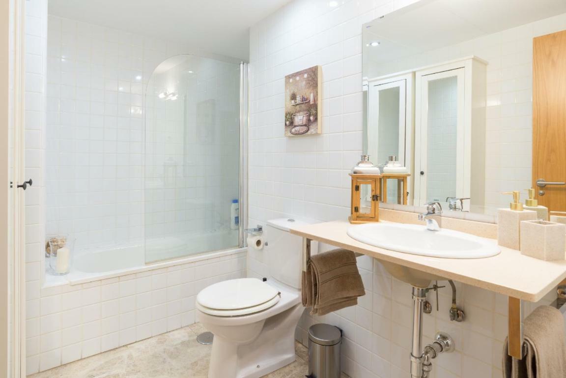 Keywise Perfect Location Next To Maria Zambrano Station, Central , Beach ,Pool And Free Parking * Málaga