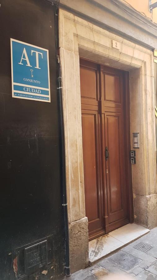 Apartamento Mitjana Plaza Málaga
